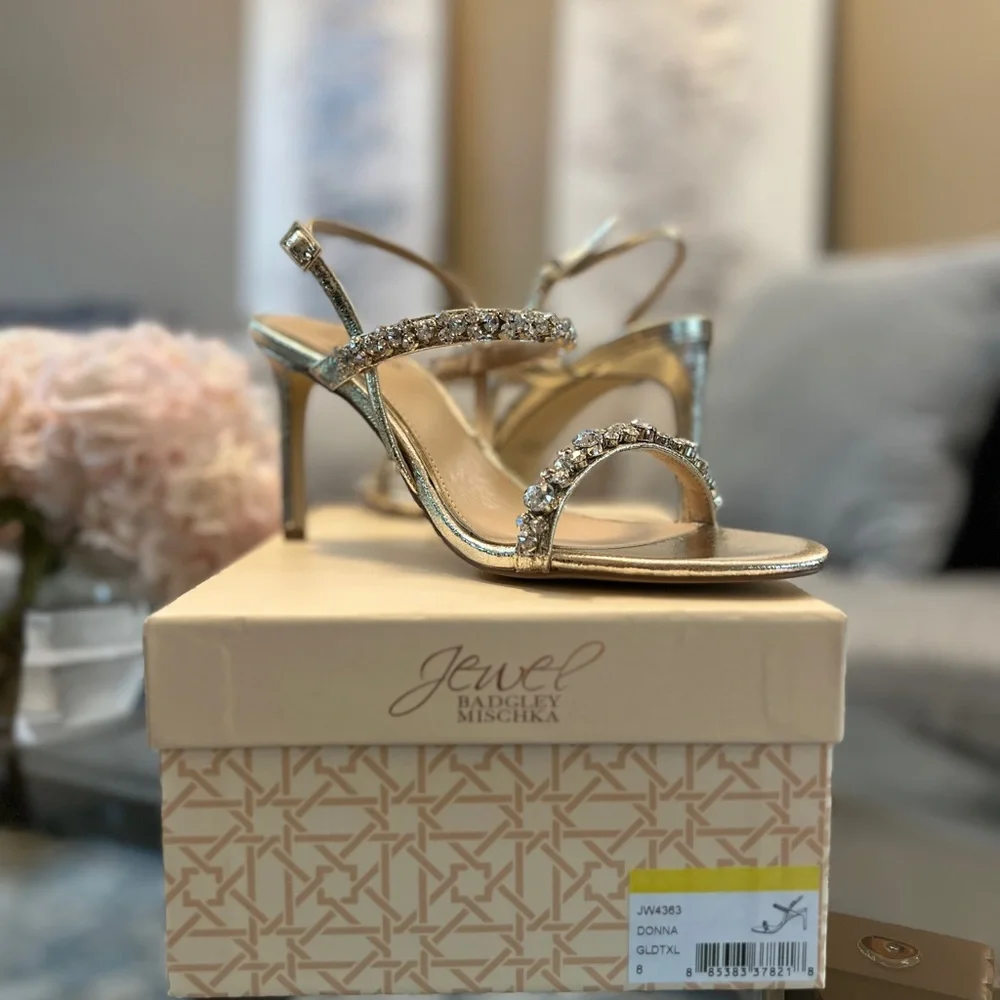 BRAND NEW Jewel Badgley Mischa Donna size 8 light gold - Picture 3 of 6
